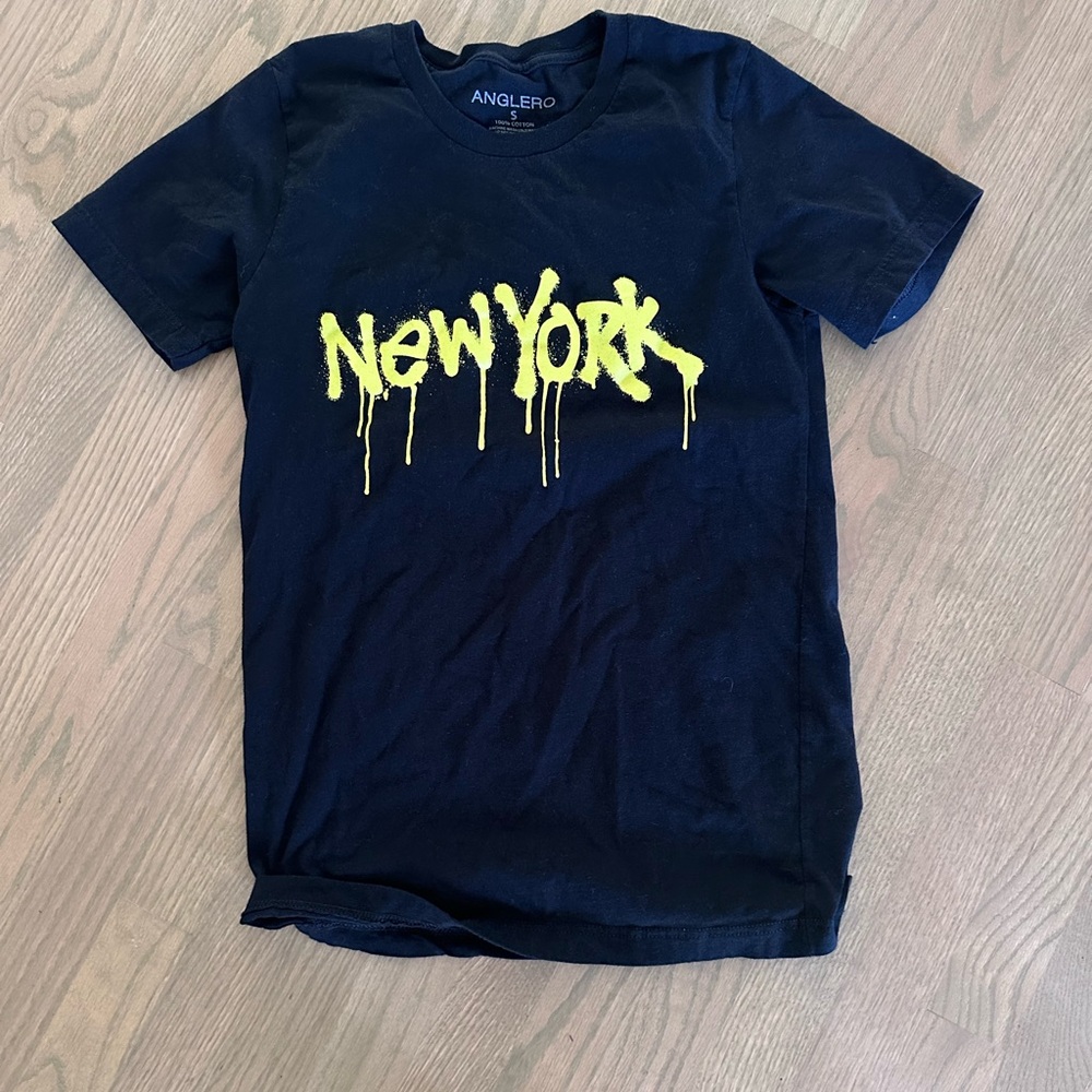 Men’s small new york 100 cotton tee shirt